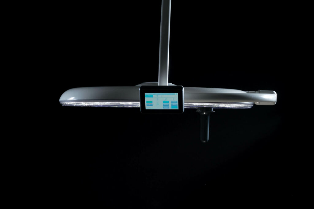 Q-Flow Fluent surgical lamp