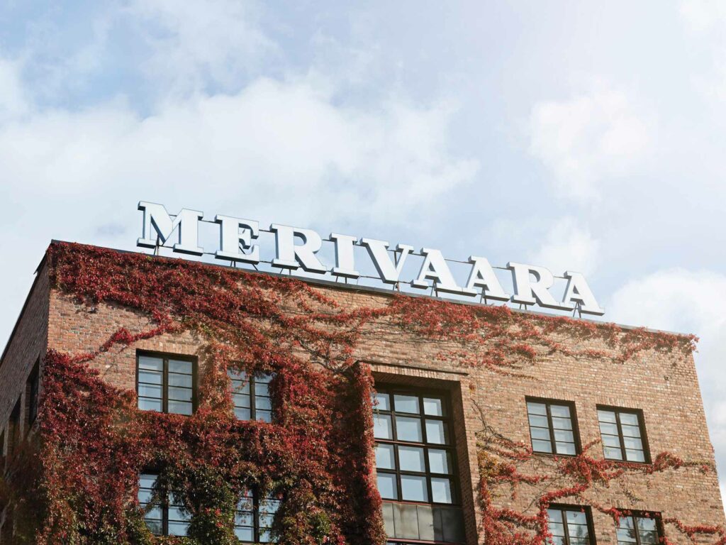 Image of Merivaara old headquarters building.